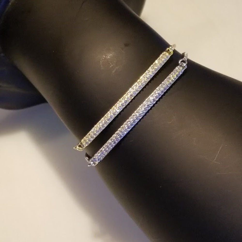 Silver or Gold tone bracelet